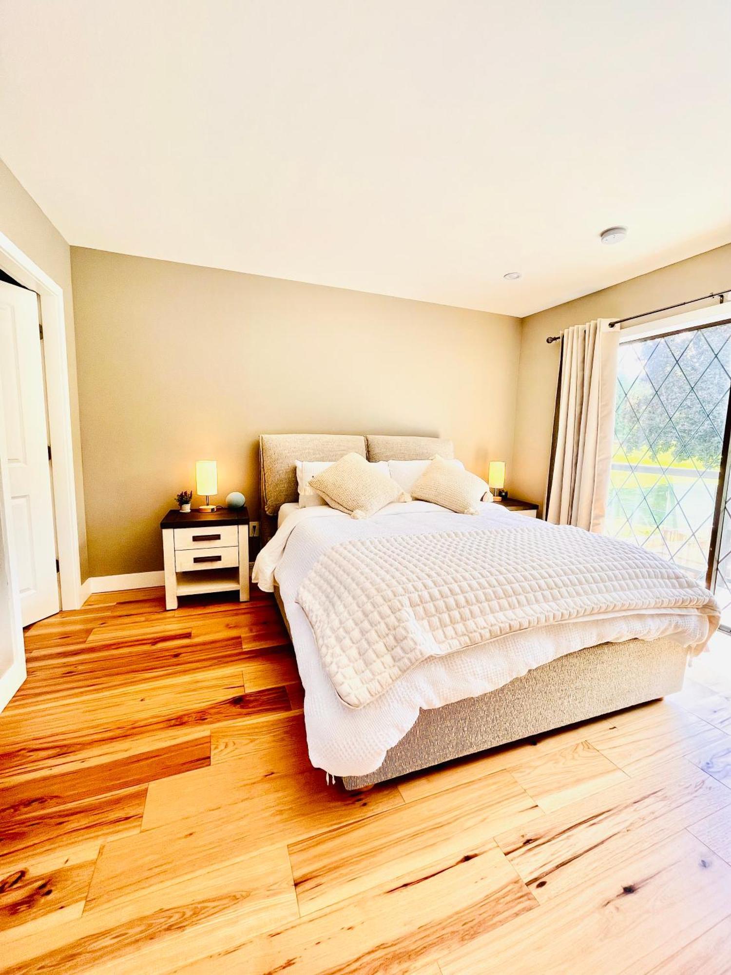 شاطئ كواليكم Oceanside Manor - Fancy Room - Golf Course & Beach View المظهر الخارجي الصورة